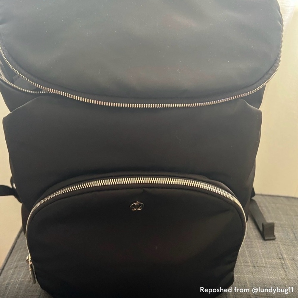 lululemon diaper bag